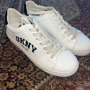 DKNY Cream Casual Sneakers